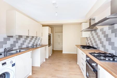 1 bedroom House share to let in Christchurch Gardens, Harrow, HA3