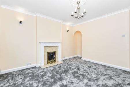 2 bedroom Flat to let in Montrose Road, Harrow, HA3