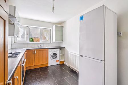 2 bedroom Flat to let in Merrion Avenue, Stanmore, HA7