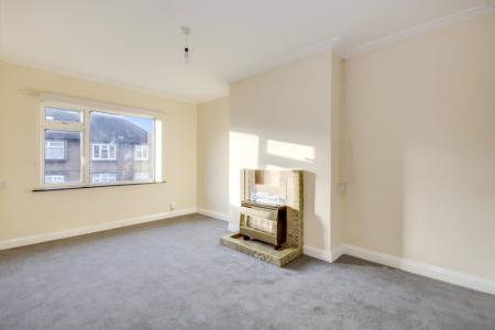 2 bedroom Flat to let in Gifford Gardens, Hanwell, W7