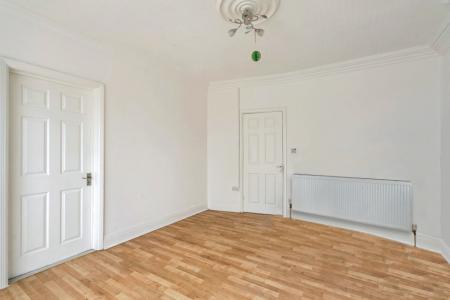 2 bedroom Bungalow to let in Beaumont Avenue, Wembley, HA0