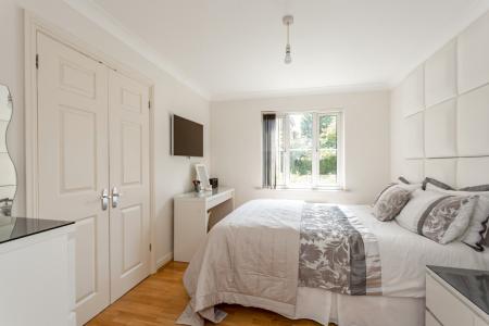 2 bedroom Apartment to let in Sheepcote Road, Harrow, HA1