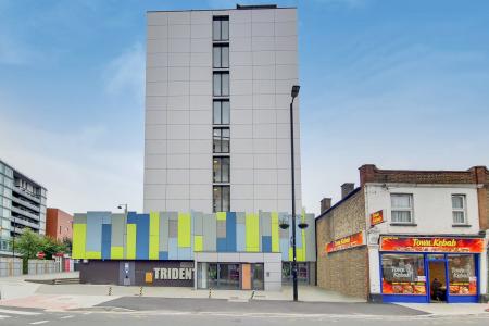 1 bedroom Studio flat to let in 76 Station Road, Hayes, UB3