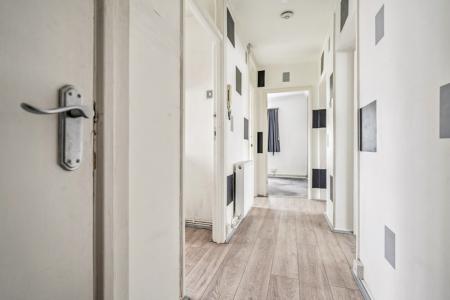 2 bedroom Flat to let in Milman Close, Pinner, HA5