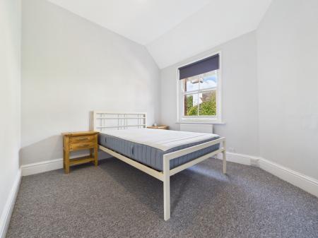 5 bedroom Semi-detached house to let in Aylestone hill, Hereford, HR1