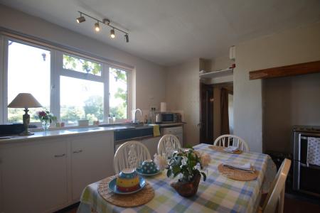 3 bedroom Detached house to let in Glewstone Boat, Glewstone, Ross-on-Wye, HR9