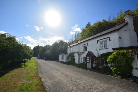 3 bedroom Detached house to let in Glewstone Boat, Glewstone, Ross-on-Wye, HR9