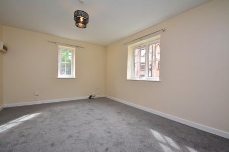 2 bedroom Flat to let in Henry Street, Ross-on-Wye, HR9