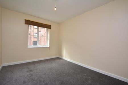 2 bedroom Flat to let in Henry Street, Ross-on-Wye, HR9