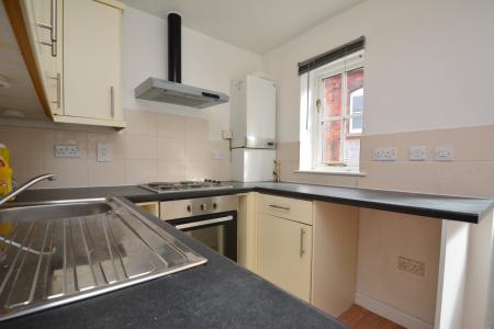 2 bedroom Flat to let in Henry Street, Ross-on-Wye, HR9