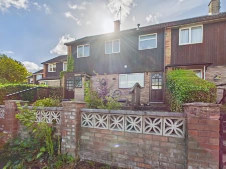 3 bedroom Terraced House to let in Weobley Close, Newton Farm, Hereford, HR2