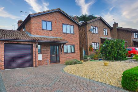 3 bedroom Detached house for sale in Court Road, Ross-on-Wye, HR9