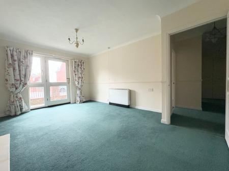 2 bedroom Flat for sale in Gloucester Road, Ross-on-Wye, HR9