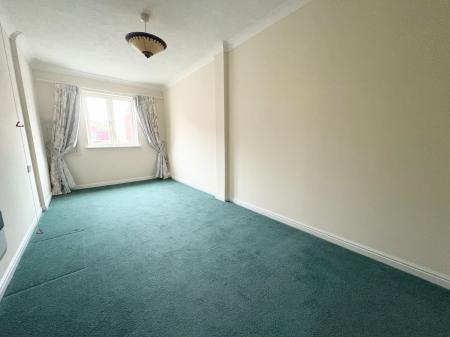 2 bedroom Flat for sale in Gloucester Road, Ross-on-Wye, HR9