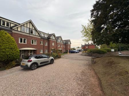 2 bedroom Flat for sale in Gloucester Road, Ross-on-Wye, HR9