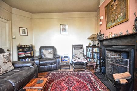 3 bedroom Terraced House for sale in Gloucester Road, Ross on wye, HR9