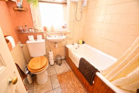 3 bedroom Terraced House for sale in Gloucester Road, Ross on wye, HR9