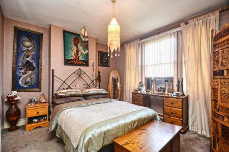 3 bedroom Terraced House for sale in Gloucester Road, Ross on wye, HR9