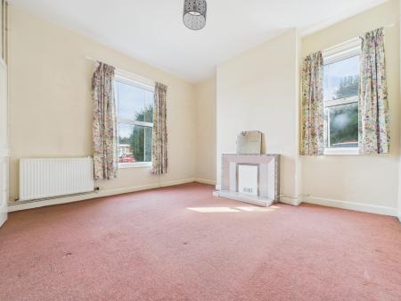 2 bedroom Semi-detached house for sale in Poplar Road, Clehonger, Clehonger, HR2