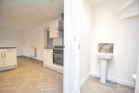 4 bedroom Detached house for sale in Primrose Avenue, Clehonger, Hereford, HR2