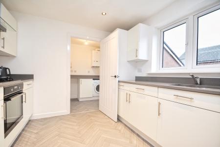 4 bedroom Detached house for sale in Primrose Avenue, Clehonger, Hereford, HR2