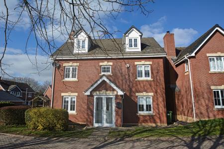 Sugarloaf Crescent, Ross-on-Wye, HR9