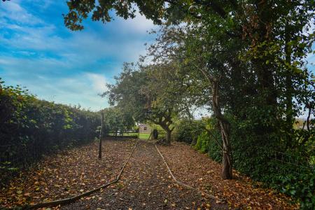 3 bedroom Detached bungalow for sale in Swainshill, Hereford, HR4