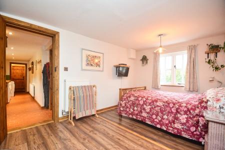 3 bedroom Detached bungalow for sale in Swainshill, Hereford, HR4