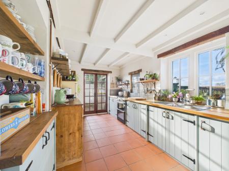 3 bedroom Detached bungalow for sale in Swainshill, Hereford, HR4