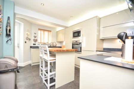 3 bedroom Semi-detached house for sale in Thoresby Drive, Hereford, HR2