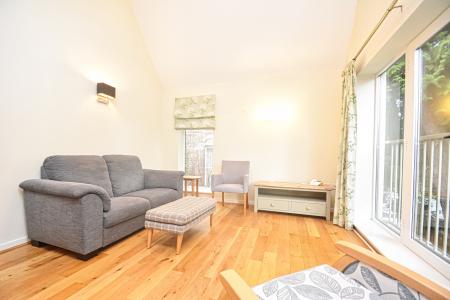 2 bedroom Flat for sale in Walford Road, Ross-on-Wye, HR9