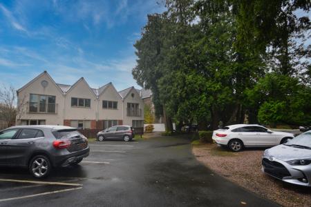 2 bedroom Flat for sale in Walford Road, Ross-on-Wye, HR9
