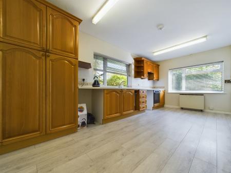 3 bedroom Bungalow for sale in Bush Bank, Hereford, HR4