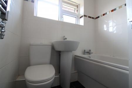 2 bedroom Flat to let in Pentwyn Avenue, Hereford, HR2