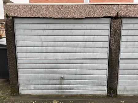 Crest Court, Hereford, HR4