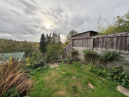 2 bedroom Terraced House for sale in Primrose Close, Ross-on-Wye, HR9