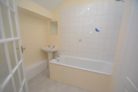 1 bedroom Cottage to let in Bridge Street, Pembridge, HR6