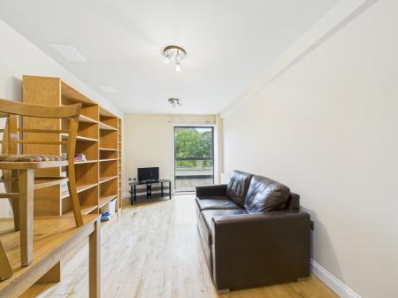 2 bedroom Flat to let in Bewell Street, Hereford, HR4