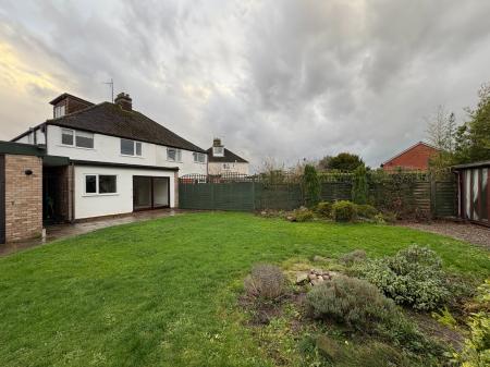3 bedroom Semi-detached house to let in Arran Avenue, Hereford, HR2