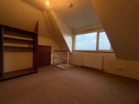 3 bedroom Semi-detached house to let in Arran Avenue, Hereford, HR2