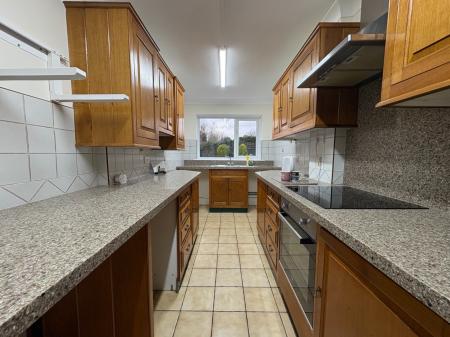 3 bedroom Semi-detached house to let in Arran Avenue, Hereford, HR2