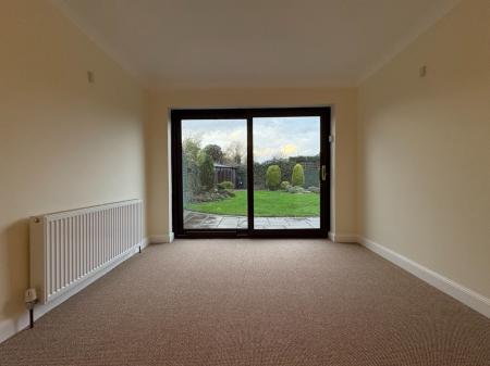 3 bedroom Semi-detached house to let in Arran Avenue, Hereford, HR2