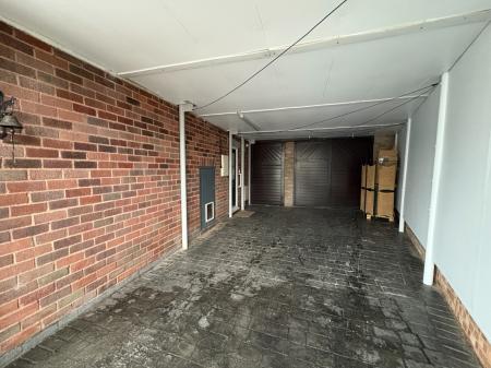 3 bedroom Semi-detached house to let in Arran Avenue, Hereford, HR2