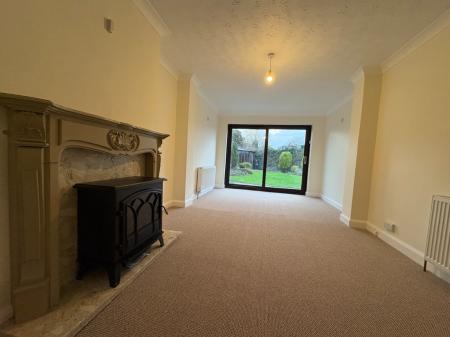 3 bedroom Semi-detached house to let in Arran Avenue, Hereford, HR2