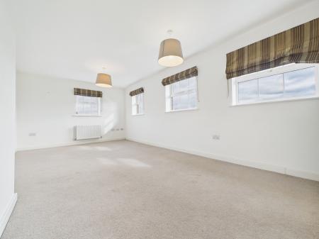 1 bedroom Flat to let in The Furlongs, Hereford, HR1