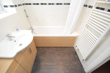 2 bedroom Flat to let in Folly Lane, Hereford, HR1