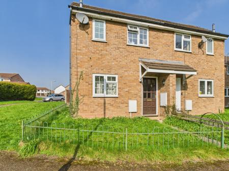 2 bedroom Semi-detached house to let in Holmfirth Close, Hereford, HR2
