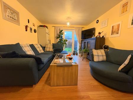 2 bedroom Terraced House to let in Epsom Walk, Hereford, HR4