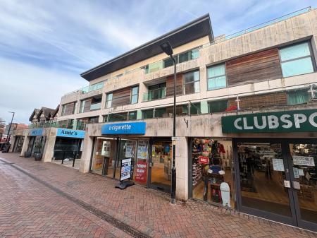 2 bedroom Flat to let in Bewell Street, Hereford, HR4