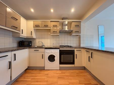 2 bedroom Flat to let in Bewell Street, Hereford, HR4